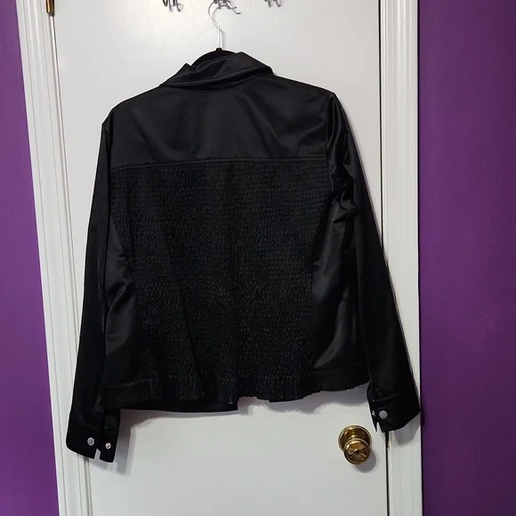 Jacket - Picture 2 of 7